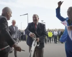 Opening bedrijfspand Opening bedrijfspand